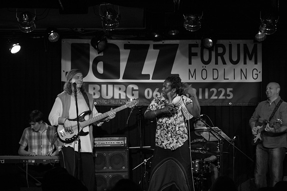 Chi Base X (Foto: Walter Ulreich)